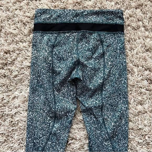 Lululemon Inspire Tight II - Luxtreme - Pebble Print Parfait Pink Alberta Lake - Picture 6 of 11